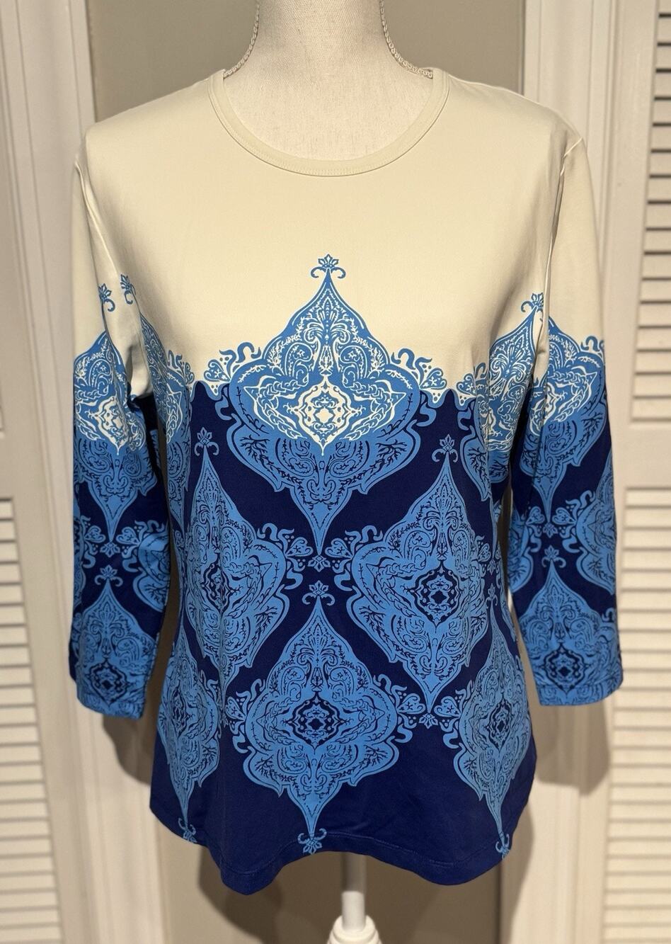 J. McLaughlin Catalina Top 3/4 Sleeve Blue and White Print Blouse Size XL